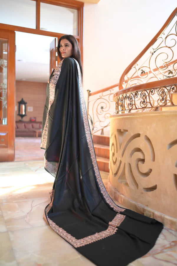 Elegant Handwoven Shawl with Delicate White Embroidery - Black