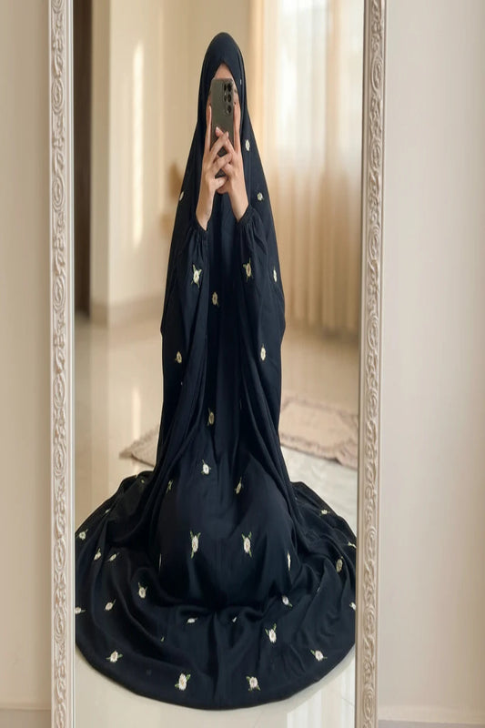 Embroidered Namaz Chaddar